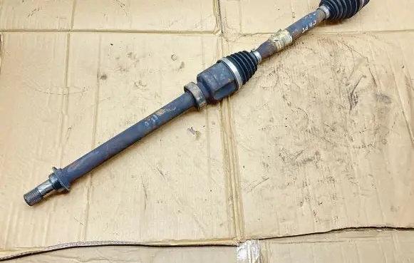 Renault Captur Front driveshaft 391006849R