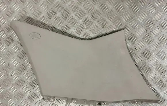 Toyota Auris 150 (C) pillar trim 6247002040B0 6247002040