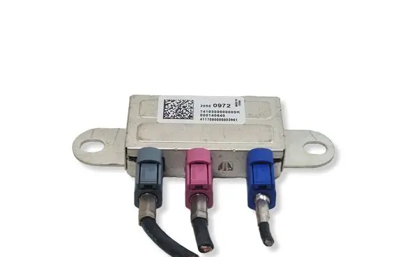 Opel Insignia B Aerial antenna amplifier 20960972 000140640