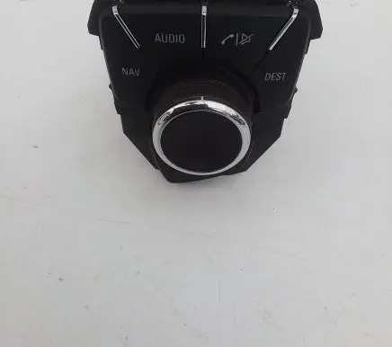 Multifunctional control switch/knob