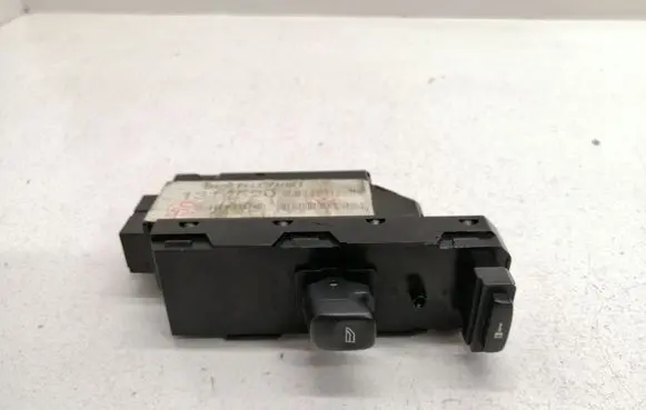 Volvo S80 Electric window control switch 30746075