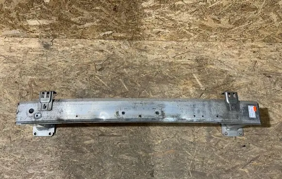 Peugeot 5008 II Front bumper cross member 9824513780 C13511