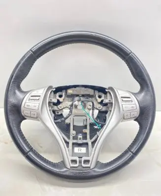 Nissan X-Trail T32 Steering wheel 920A