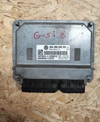 Volkswagen Golf Plus Engine control unit/module 06A906033DD 5WP40246