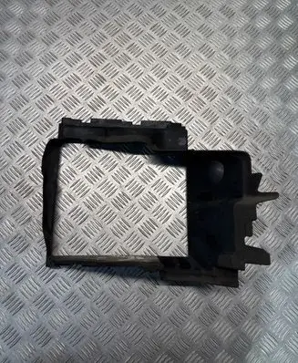 Audi Q7 4L Intercooler air channel guide 4L0117336F