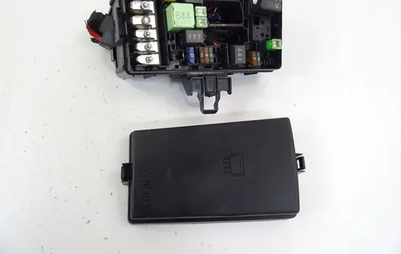 Volkswagen T-Roc Fuse module 5Q090736G