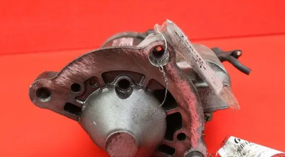 Citroen Xsara Picasso Starter motor M0000T82081