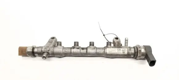 Audi Q5 SQ5 8R Fuel main line pipe 03L130089Q