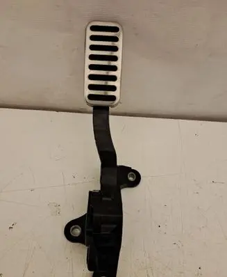 Hyundai i30 Accelerator throttle pedal 32700G4910