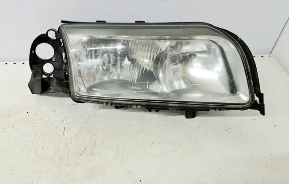 Volvo S80 Headlight/headlamp