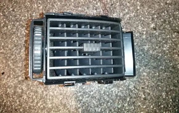 Citroen Jumper Dashboard side air vent grill/cover trim 385822
