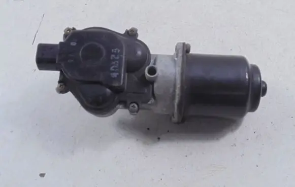 Mazda 2 Front wiper linkage and motor 40325