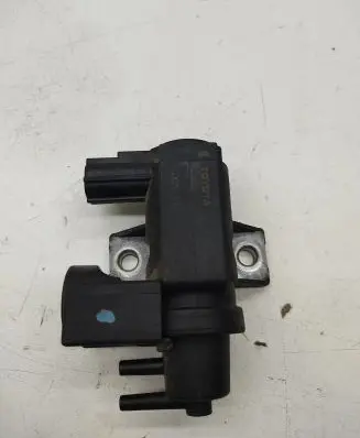 Toyota Avensis T270 Turbo solenoid valve 258190R012