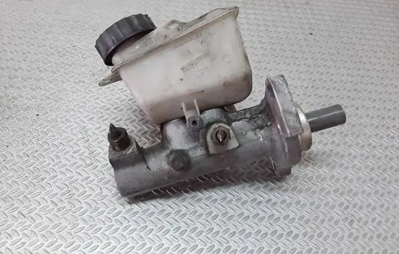 Volvo V70 Master brake cylinder 9485183