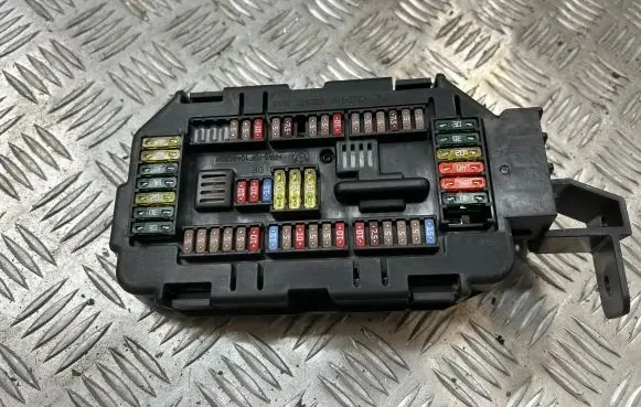 BMW X5 F15 Fuse box set 9316568