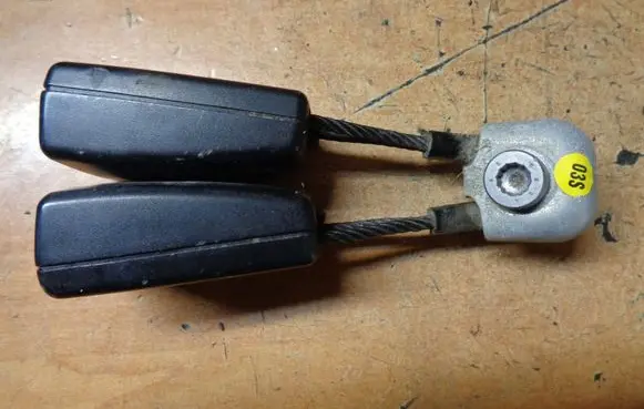Skoda Rapid (NH) Middle seatbelt buckle (rear) 5JA857488QVZ