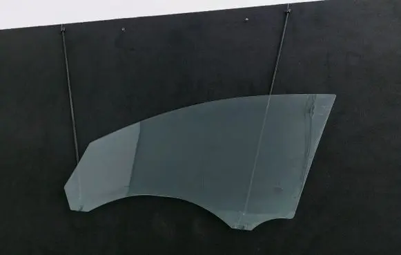 Volvo V50 Front door window glass four-door 43R001105