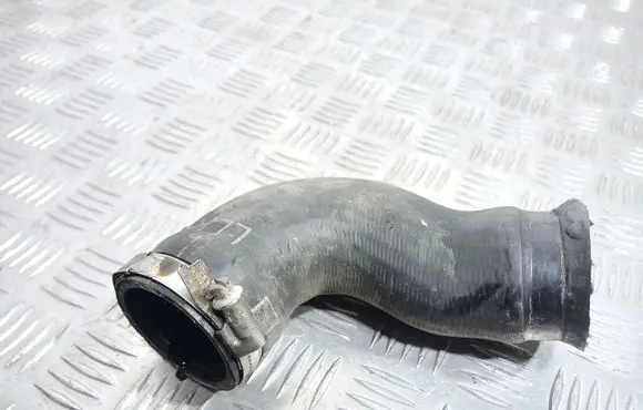 Audi A4 S4 B7 8E 8H Intercooler hose/pipe 8E0145837G