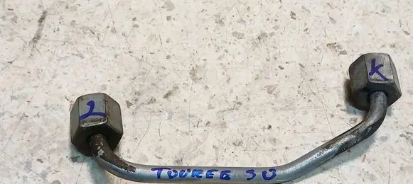 Fuel injector supply line/pipe