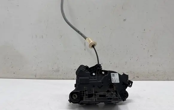 Seat Arona Front door lock 10C837016