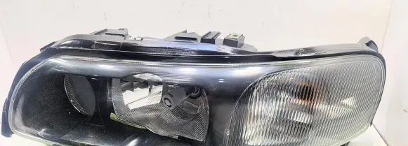 Volvo V70 Headlight/headlamp