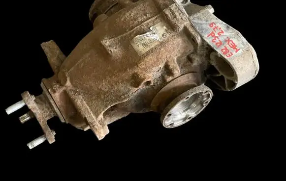 BMW 1 E82 E88 Rear differential 7566223 E2033V279 16130000