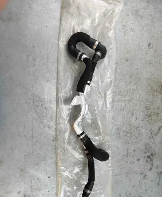Mercedes-Benz GLS X167 Electric car engine cooling hoses/pipes a1675018500