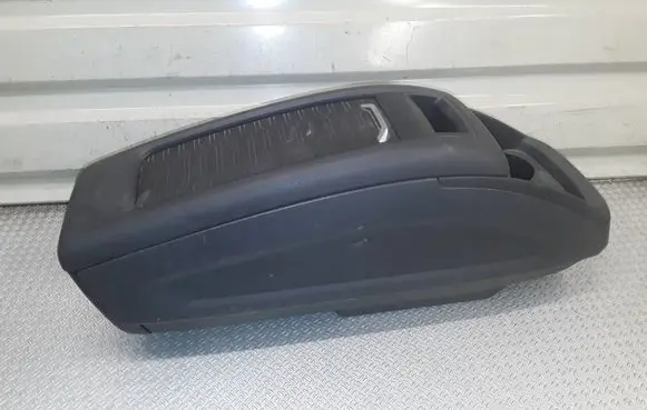 Citroen C4 II Picasso Center console 9677314177