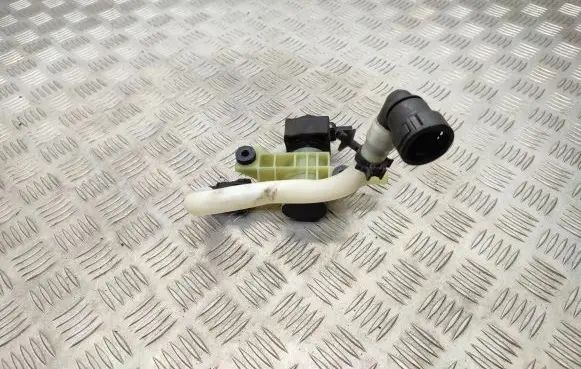 Volkswagen Golf VIII Fuel pressure regulator 5QF201549