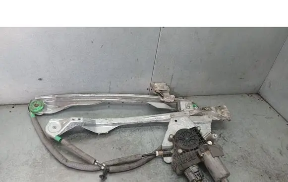Ford Focus Front door window regulator with motor 