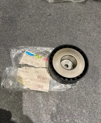 Volkswagen Transporter - Caravelle T4 Belt tensioner pulley 074145278C 07801 04145278C