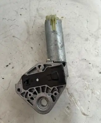Audi Q7 4L Seat adjustment motor 0130002529 198391103 231104F
