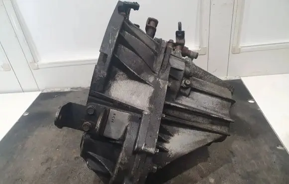 Hyundai i20 (PB PBT) Manual 6 speed gearbox