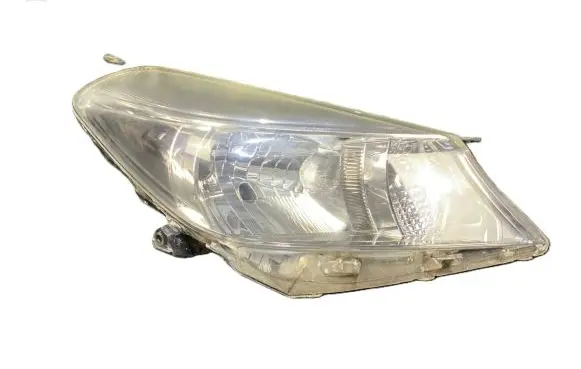 Toyota Yaris Headlight/headlamp