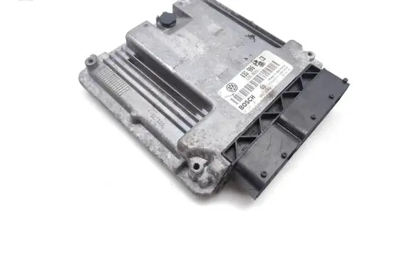 Volkswagen Golf V Engine control unit/module 03G906016CB 0281011900