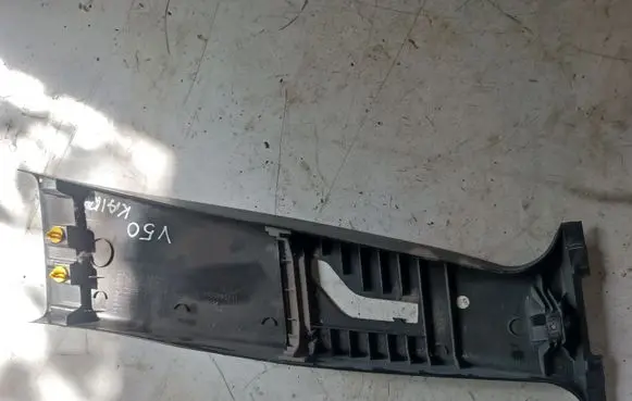 Volvo V50 (B) pillar trim (top) 9486845
