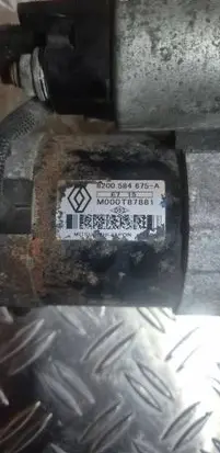 Nissan Qashqai Starter motor 8200584675A