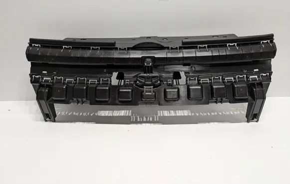 Front bumper upper radiator grill