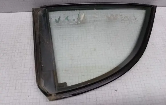 Honda Civic Rear side window 43R00122