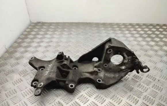 Skoda Superb B6 (3T) Generator/alternator bracket 03L903143Q