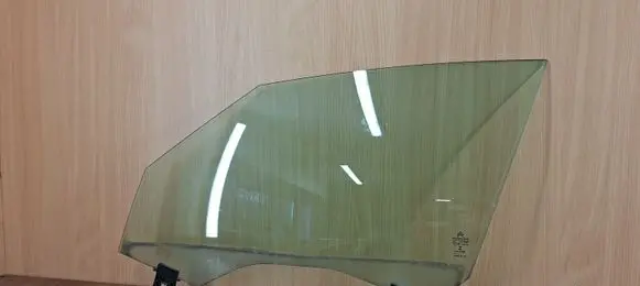Citroen DS5 Front door window glass four-door 43R00055
