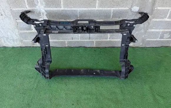 Audi A1 Radiator support slam panel 8X0805588B