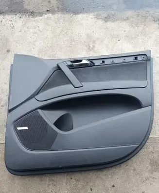 Audi Q7 4L Front door card panel trim 4L1867106 4L1867106A