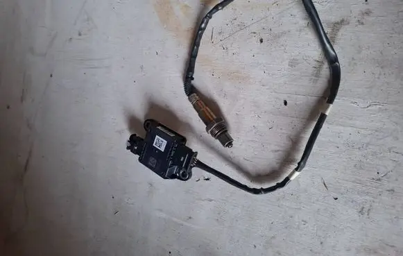 Volkswagen Multivan T6 Lambda probe sensor 05L906261F