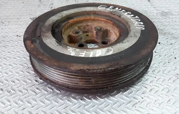 Volkswagen Golf III Crankshaft pulley