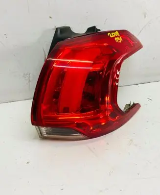 Peugeot 2008 II Rear/tail lights set 
