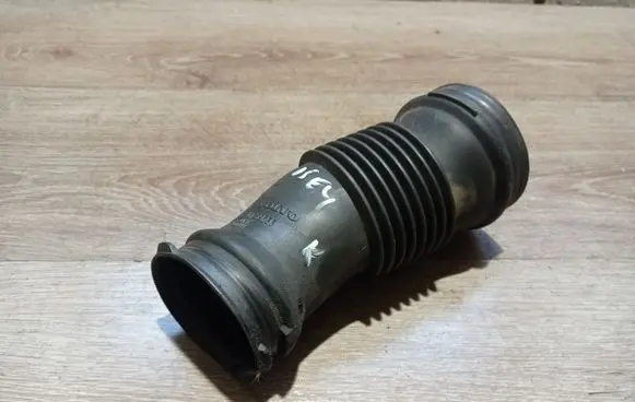 Volvo S60 Air intake hose/pipe 30769233