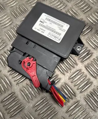 Volvo XC60 Hand brake control module 6G912598CC 31318610 32620227