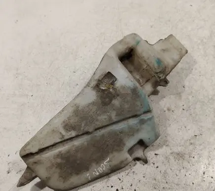 Renault Scenic I Windshield washer fluid reservoir/tank 7700843902