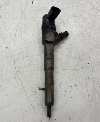 Opel Insignia A Fuel injector 55577668 0445110423 87T0Y57AA